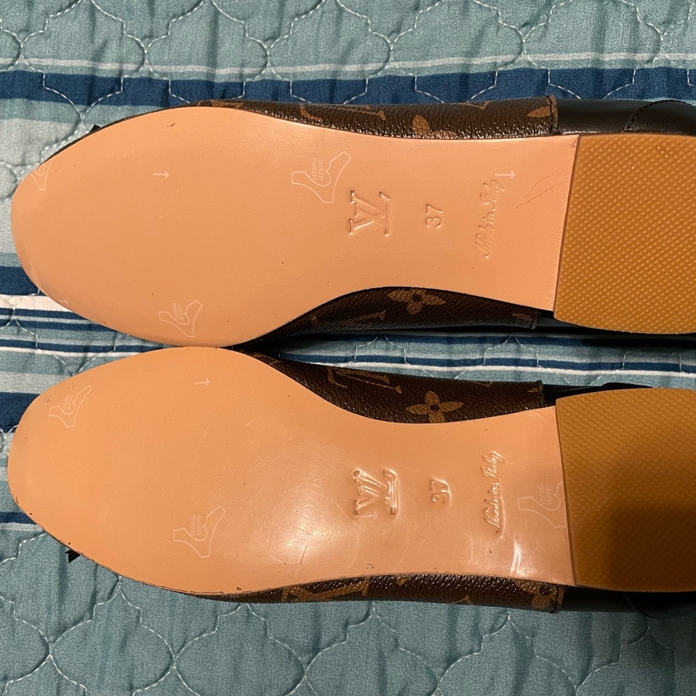 Louis vuitton shoes **Darling ballet flats. - Picture 8 of 10